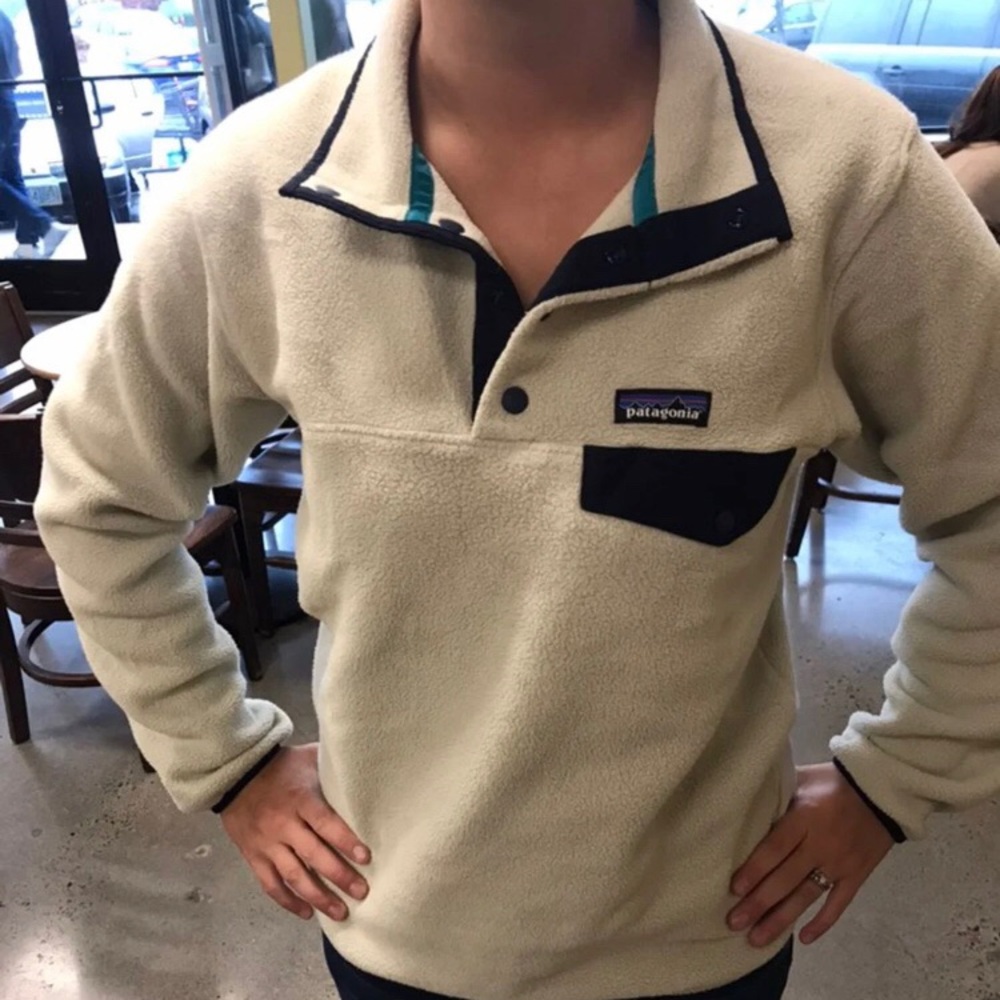 Navy/cream Patagonia synchilla sweatshirt pullover